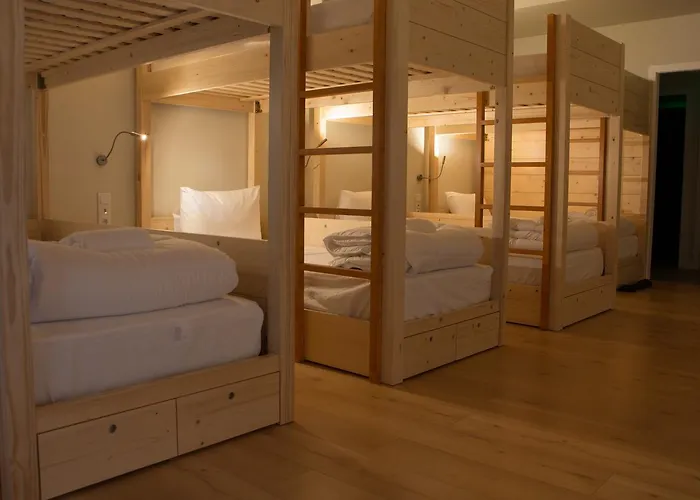 بيت شباب Feira &